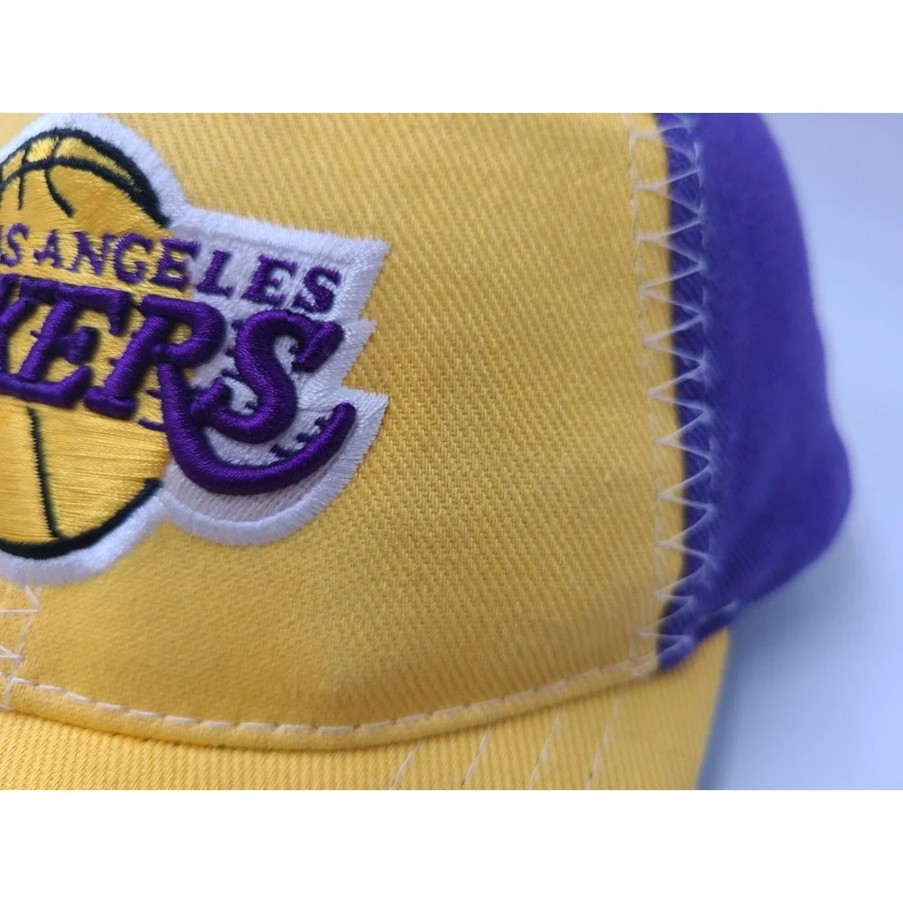 Vintage Youth‎ Los Angeles Lakers Kobe Bryant #8 Drew Pearson Hat Cap NBA Yellow